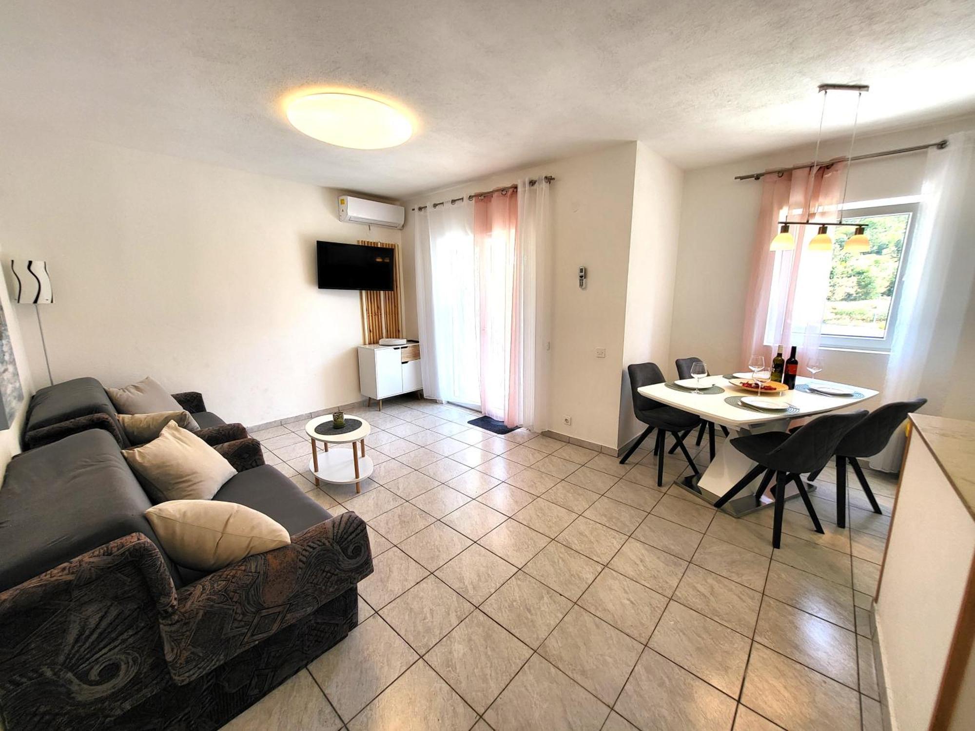 Apartments Pitve Jelsa  Zewnętrze zdjęcie