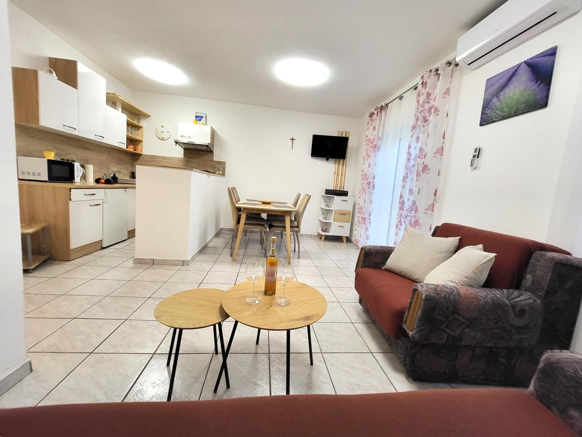 Apartments Pitve Jelsa  Zewnętrze zdjęcie